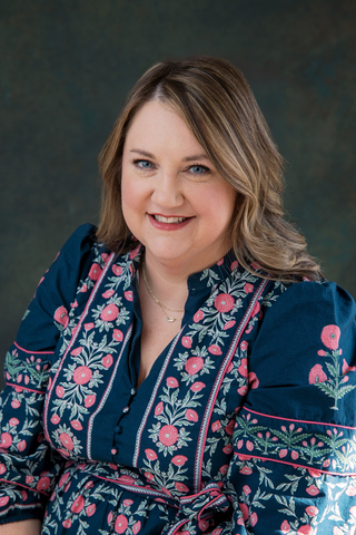 Rachel Scott Headshot Photo