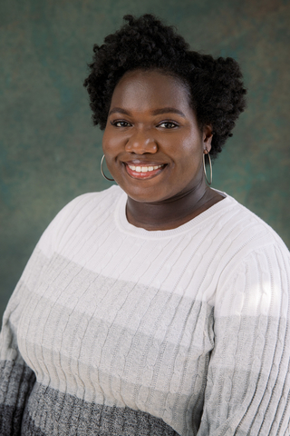 Toi Parker Headshot Photo