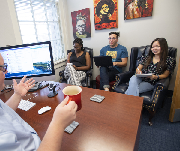Graduate students in Dr. Wellman's office